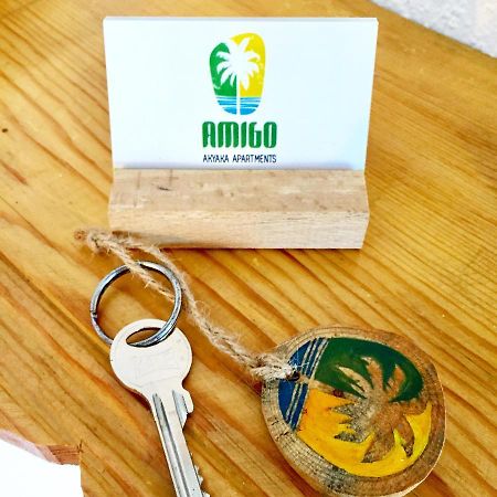 אפרטהוטל אקיאקה Amigo Apart מראה חיצוני תמונה